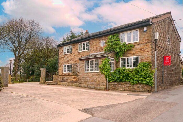 4 Bedroom Detached House To Rent In A Watling Street, Affetside, Bury, Greater Manchester, BL8