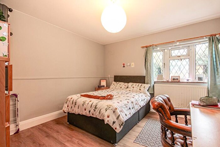 5 Bedroom Semi Detached House To Rent In Dorket Drive, Nottingham, NG8