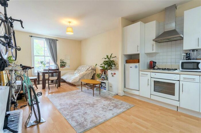 1 Bedroom Apartment To Rent In Exmouth Street, London, E1