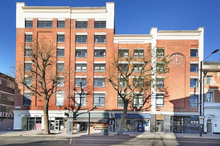 1 Bedroom Flat To Rent In City View House, Bethnal Green Road, London, E2