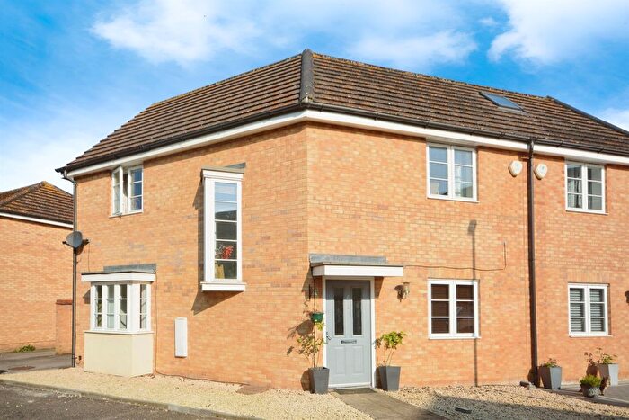 3 Bedroom Semi-Detached House For Sale In Wood Grove, Silver End, Witham, CM8