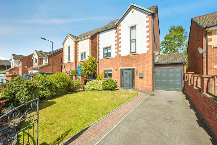 3 Bedroom Detached House For Sale In Pastures Mews, Mexborough, S64