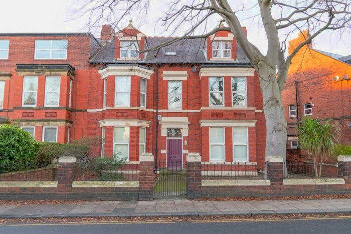 3 Bedroom Flat To Rent In Jesmond, Newcastle Upon Tyne, NE2