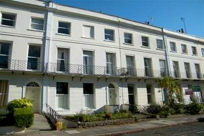 2 Bedroom Flat To Rent In Montpellier Spa Road, GL50