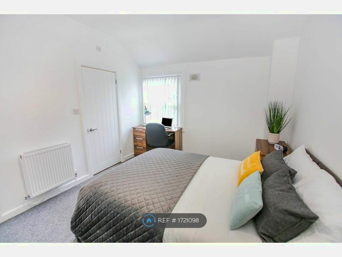 4 Bedroom Terraced House To Rent In Broomfield Road, Coventry, CV5