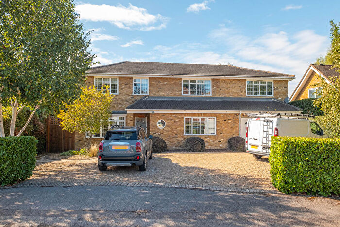6 Bedroom House For Sale In Saxonbury Gardens, Surbiton, KT6