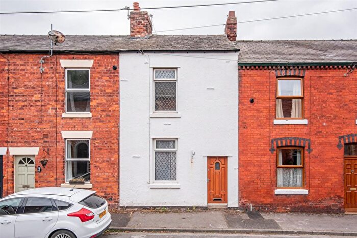 2 Bedroom Terraced House For Sale In School Street, Walmer Bridge, Preston, PR4