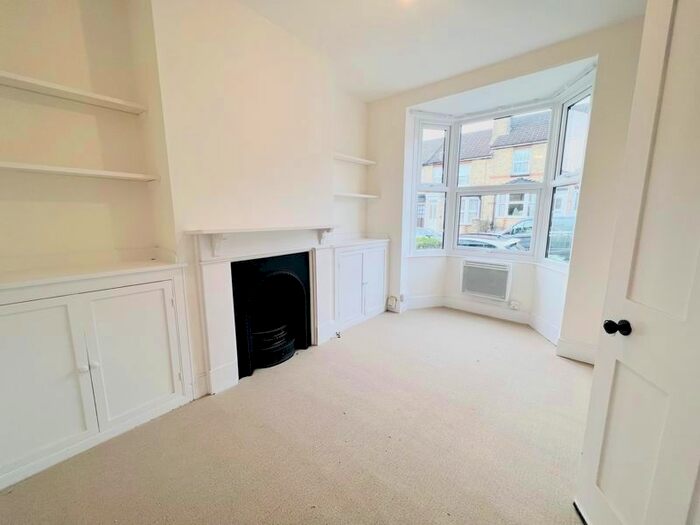 2 Bedroom Terraced House To Rent In Victoria Street, Maidstone ME16