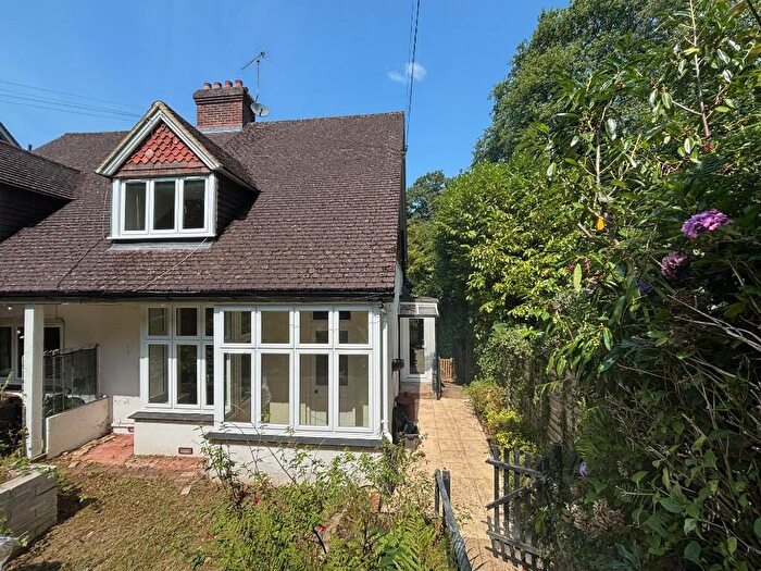 3 Bedroom Semi-Detached House For Sale In Glen Road, Hindhead, Surrey, GU26