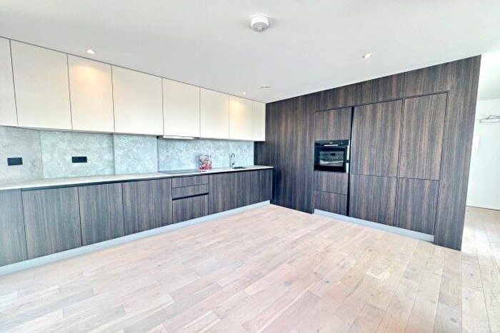 1 Bedroom Flat To Rent In High Road Leyton, London, E10