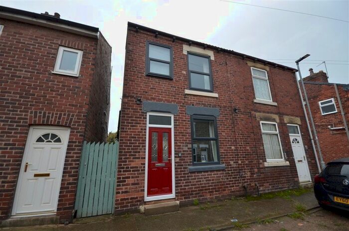 2 Bedroom Semi-Detached House To Rent In New Street, Ackworth, WF7