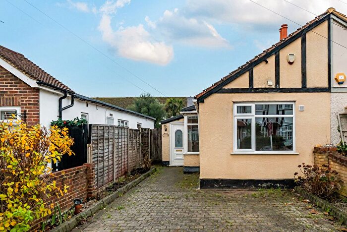 2 Bedroom Bungalow For Sale In Wood Road, Shepperton, TW17