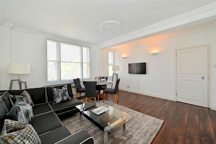 2 Bedroom Flat To Rent In Hill Street, Mayfair, London, W1J