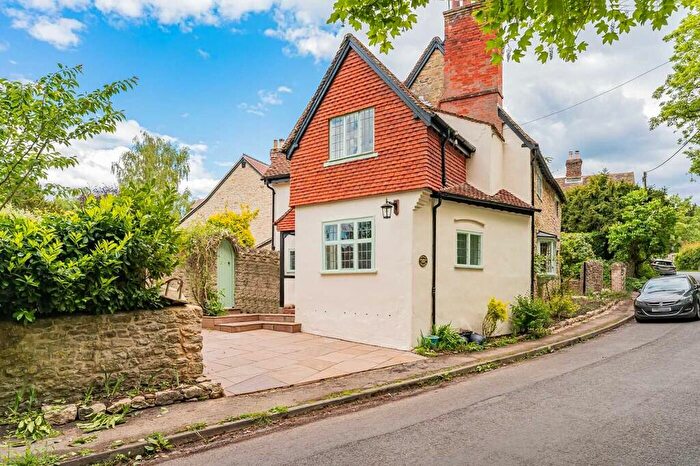 5 Bedroom Detached House To Rent In Church Road, Great Milton, OX44