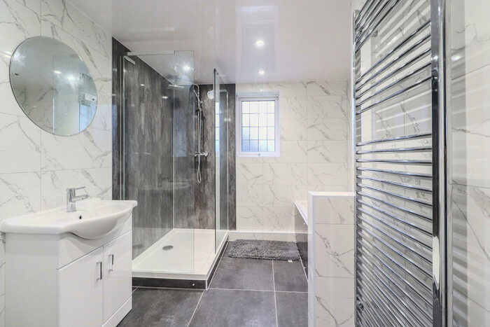 3 Bedroom Link Detached House To Rent In Dillotford Avenue, Styvechale, Coventry, CV3