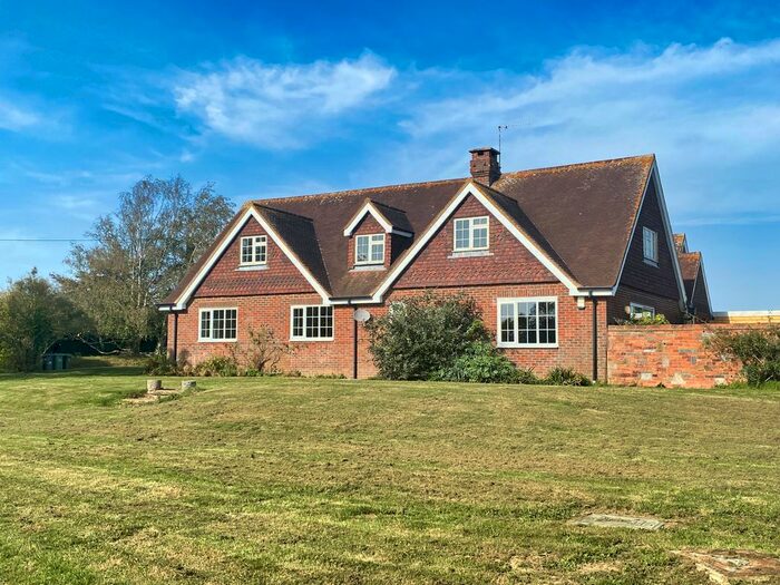 4 Bedroom Detached House To Rent In Daleham Lane, Splaynes Green, Uckfield, TN22