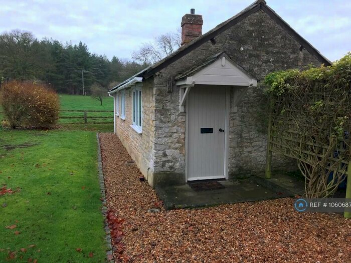 1 Bedroom Bungalow To Rent In Middleton Stoney, Bicester, OX25