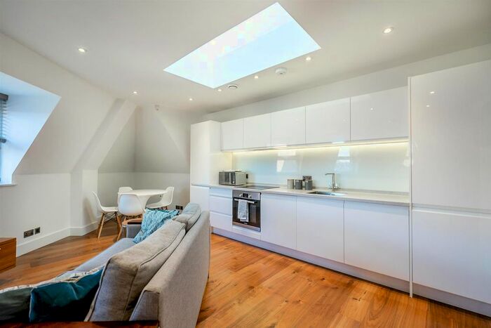 2 Bedroom Flat To Rent In Castle Chambers, Clifford Street, York, YO1