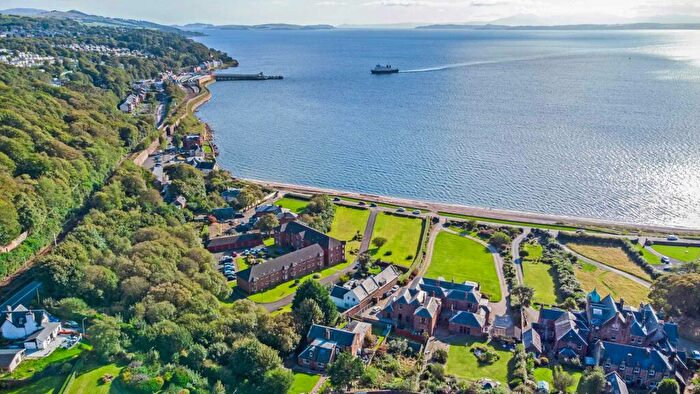 2 Bedroom Apartment To Rent In Wemyss Bay Road, Wemyss Bay, PA18