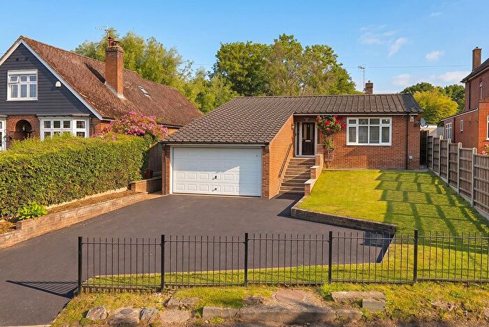 3 Bedroom Bungalow For Sale In Vicarage Road, Yalding, Maidstone, ME18