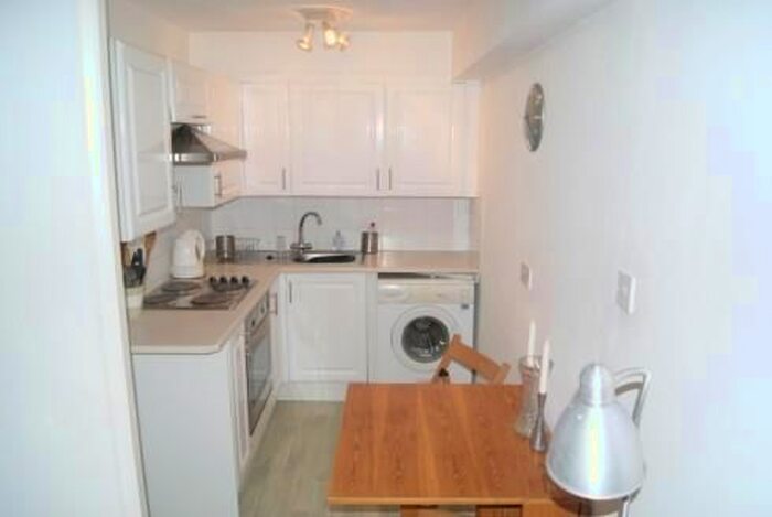 Studio To Rent In Spencer Mews, London, W6