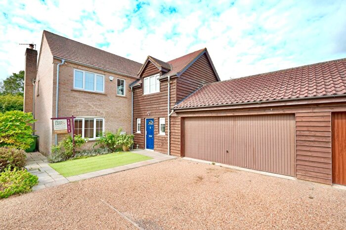 4 Bedroom Detached House For Sale In St Andrews Court, Kimbolton, PE28