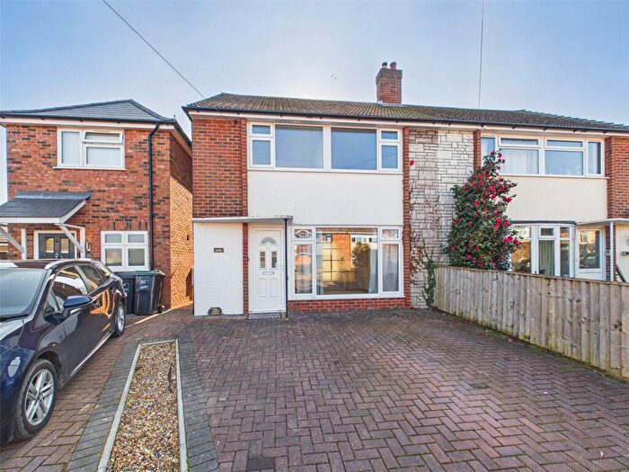 3 Bedroom Semi-Detached House For Sale In Sherwood Close, Christchurch, Dorset, BH23
