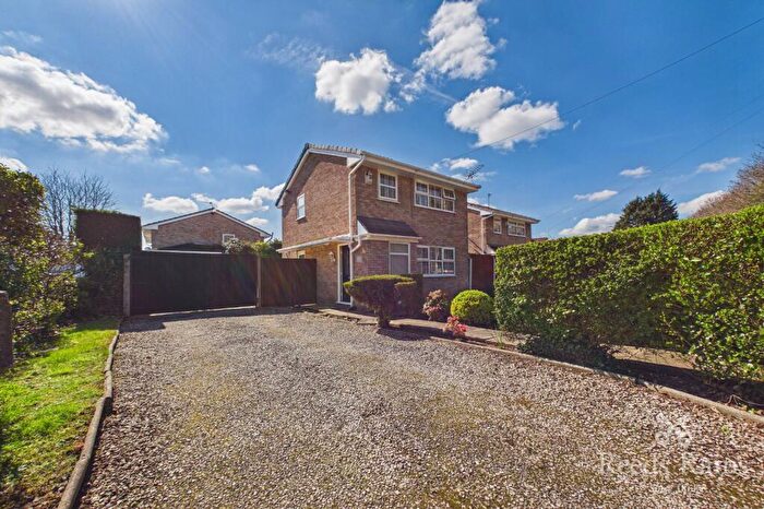 3 Bedroom Detached House For Sale In Driveway, Whiston, Prescot, Merseyside, L35