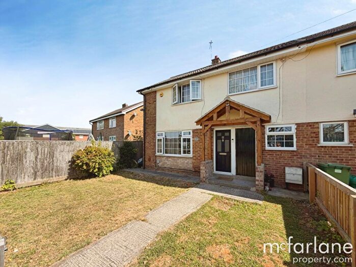 3 Bedroom Terraced House For Sale In Taplow Walk, Swindon, SN3