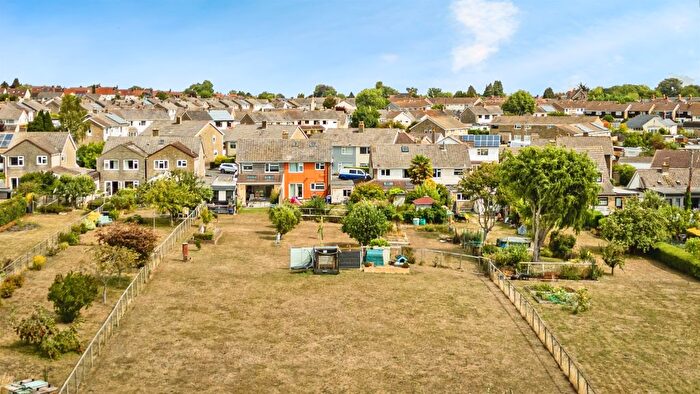 3 Bedroom Semi-Detached House For Sale In Critchill Road, Frome, BA11