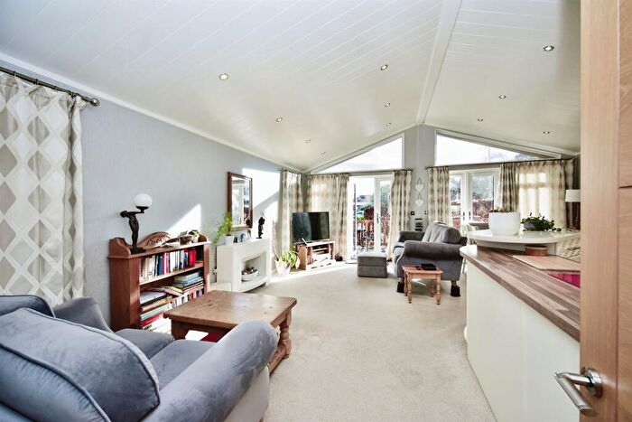 2 Bedroom Park Home For Sale In The Heath, East Malling, West Malling, ME19