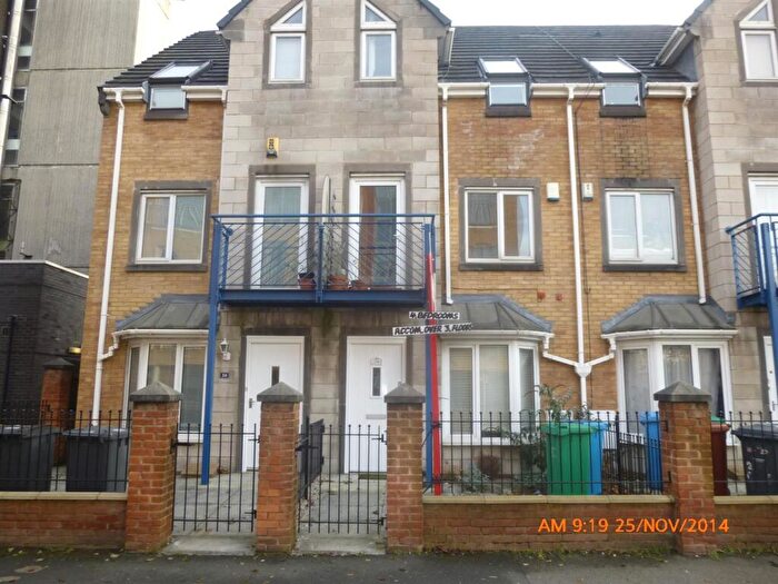4 Bedroom House To Rent In Ellis Street, Manchester, M15