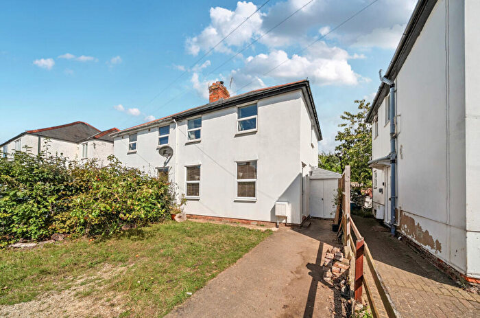 3 Bedroom Semi-Detached House For Sale In Benson Road, Headington, Oxford, OX3