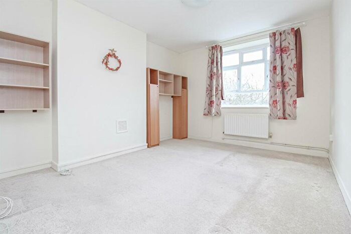 1 Bedroom Apartment To Rent In Homerton Road, Hackney, E9