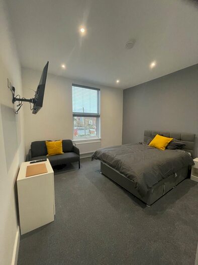 1 Bedroom Terraced House To Rent In Gladys Avenue, Portsmouth, Hampshire, PO2