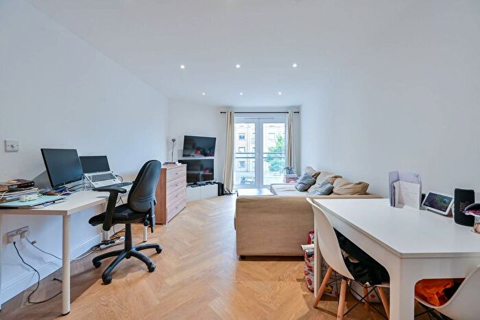 1 Bedroom Flat To Rent In Effra Parade, Brixton, London, SW2