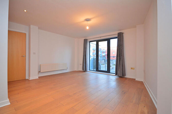 1 Bedroom Flat To Rent In Spring Place, Barking, IG11