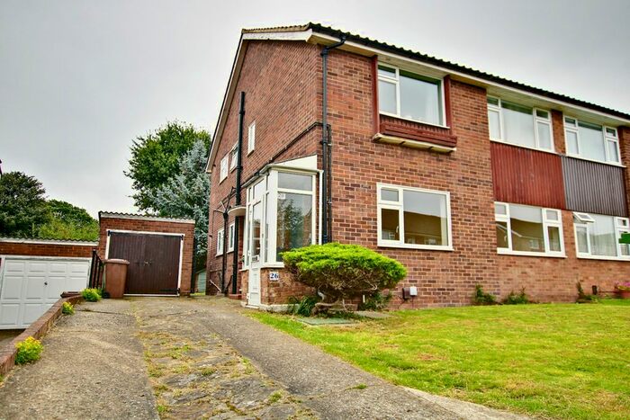 2 Bedroom Maisonette To Rent In Appledore Crescent, Sidcup, Kent, DA14