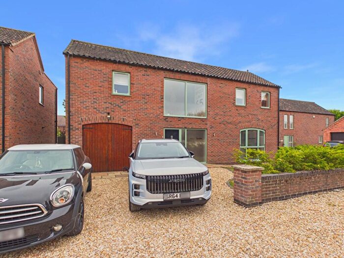 4 Bedroom Detached House For Sale In Thimbleby Road, Horncastle, LN9