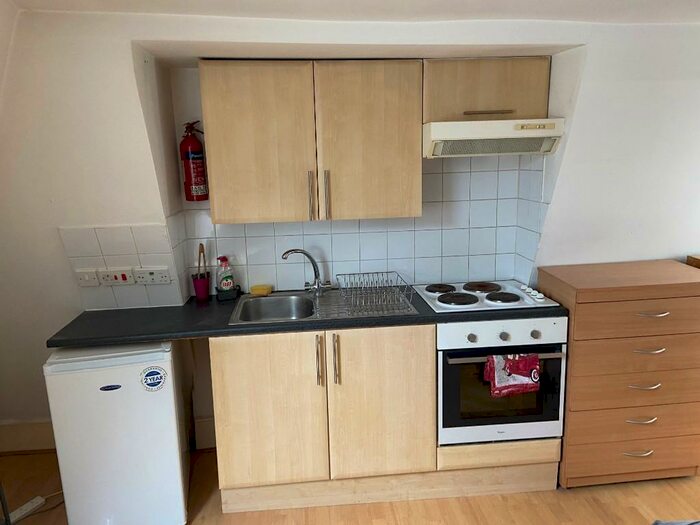 Studio To Rent In Barnsbury Road, London, N1