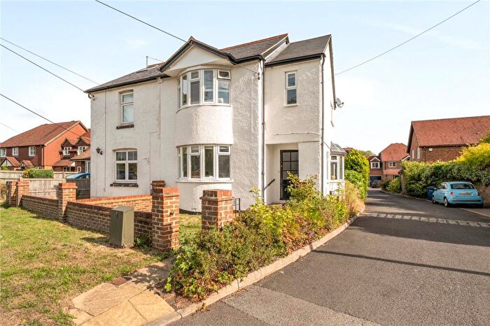 3 Bedroom Semi-Detached House For Sale In The Green, Badshot Lea, Farnham, Surrey, GU9