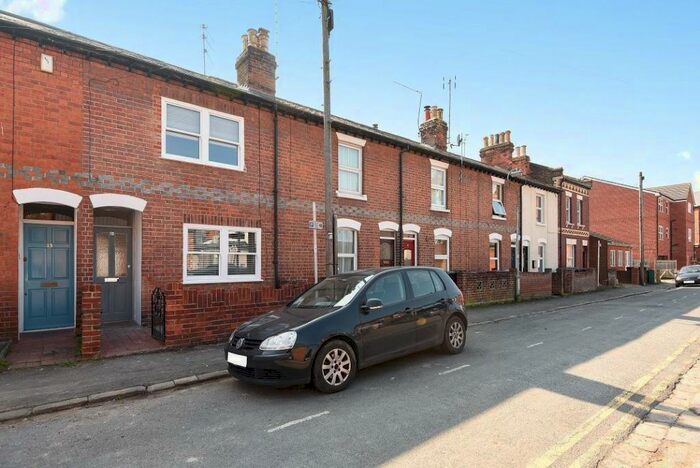 2 Bedroom Terraced House To Rent In North Street, Caversham, Reading, RG4