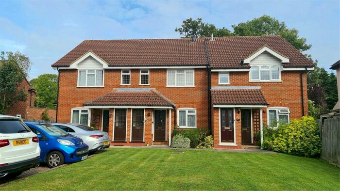 1 Bedroom Apartment To Rent In Whisperwood Close, Harrow, HA3