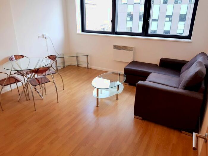 1 Bedroom Flat To Rent In Mann Island, Liverpool, L3
