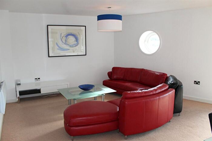 3 Bedroom Apartment To Rent In Victoria Wharf, Cardiff Bay, CF11