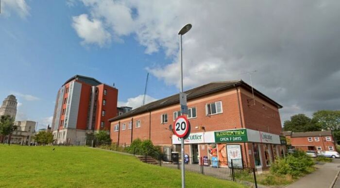 4 Bedroom Flat To Rent In Blenheim View, Woodhouse, Leeds, LS2