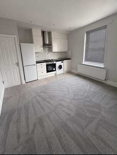 2 Bedroom Flat To Rent In Fryergate, Wakefield, WF2