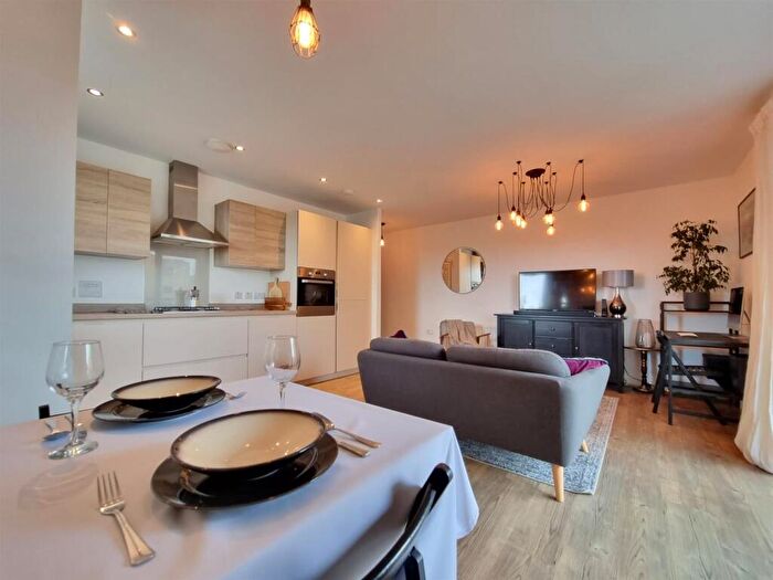 2 Bedroom Flat To Rent In Handley Page Road, Barking, IG11