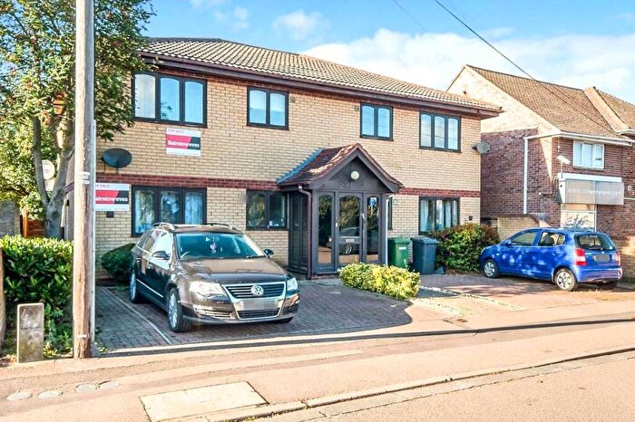 1 Bedroom Flat For Sale In Marholm Road, Peterborough, Cambridgeshire, PE4