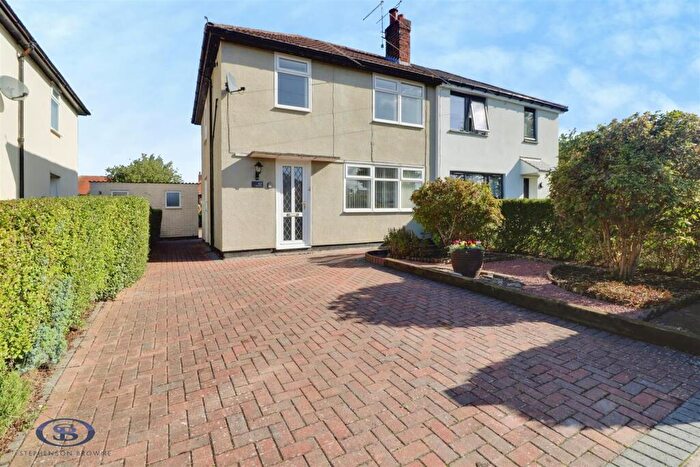 3 Bedroom Semi-Detached House For Sale In Tatton Road, Crewe, CW2